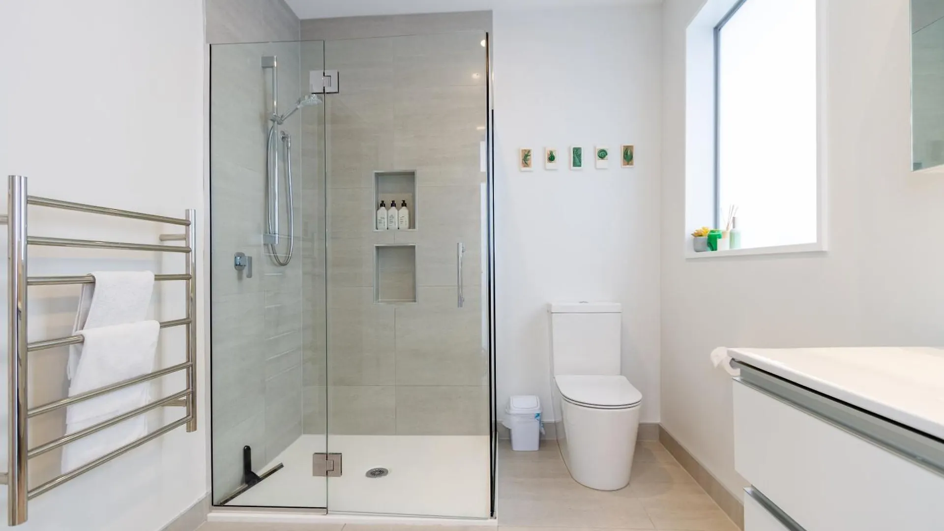 Private Family City Retreat, Sleeps 8 Christchurch 0*,  New Zealand