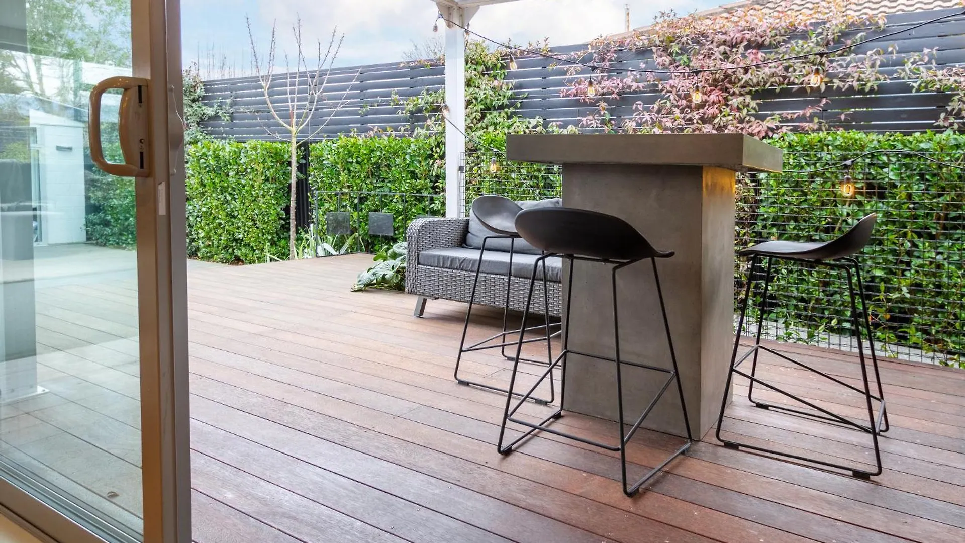 Private Family City Retreat, Sleeps 8 Christchurch New Zealand