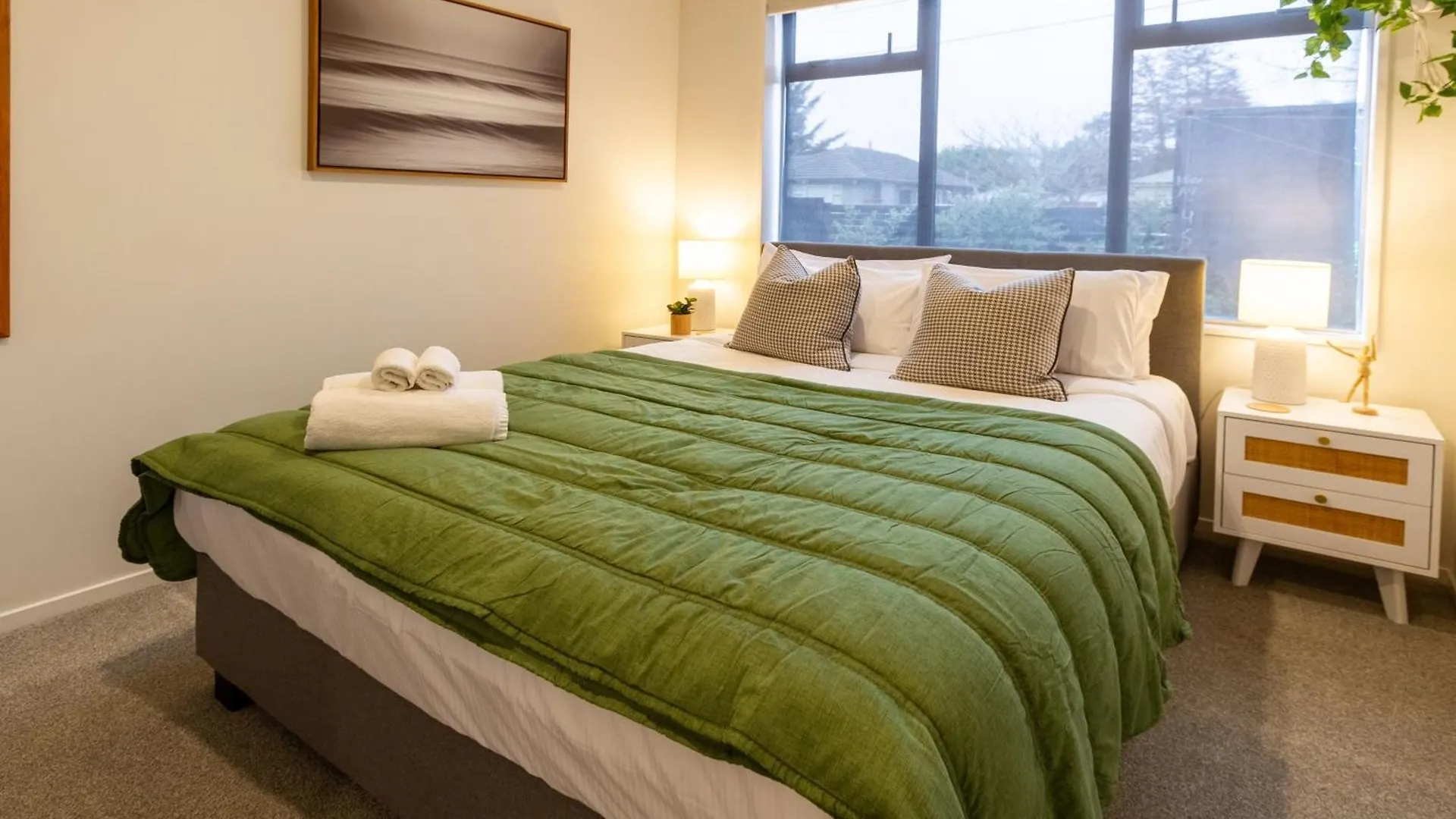 Private Family City Retreat, Sleeps 8 Christchurch 0*,  New Zealand