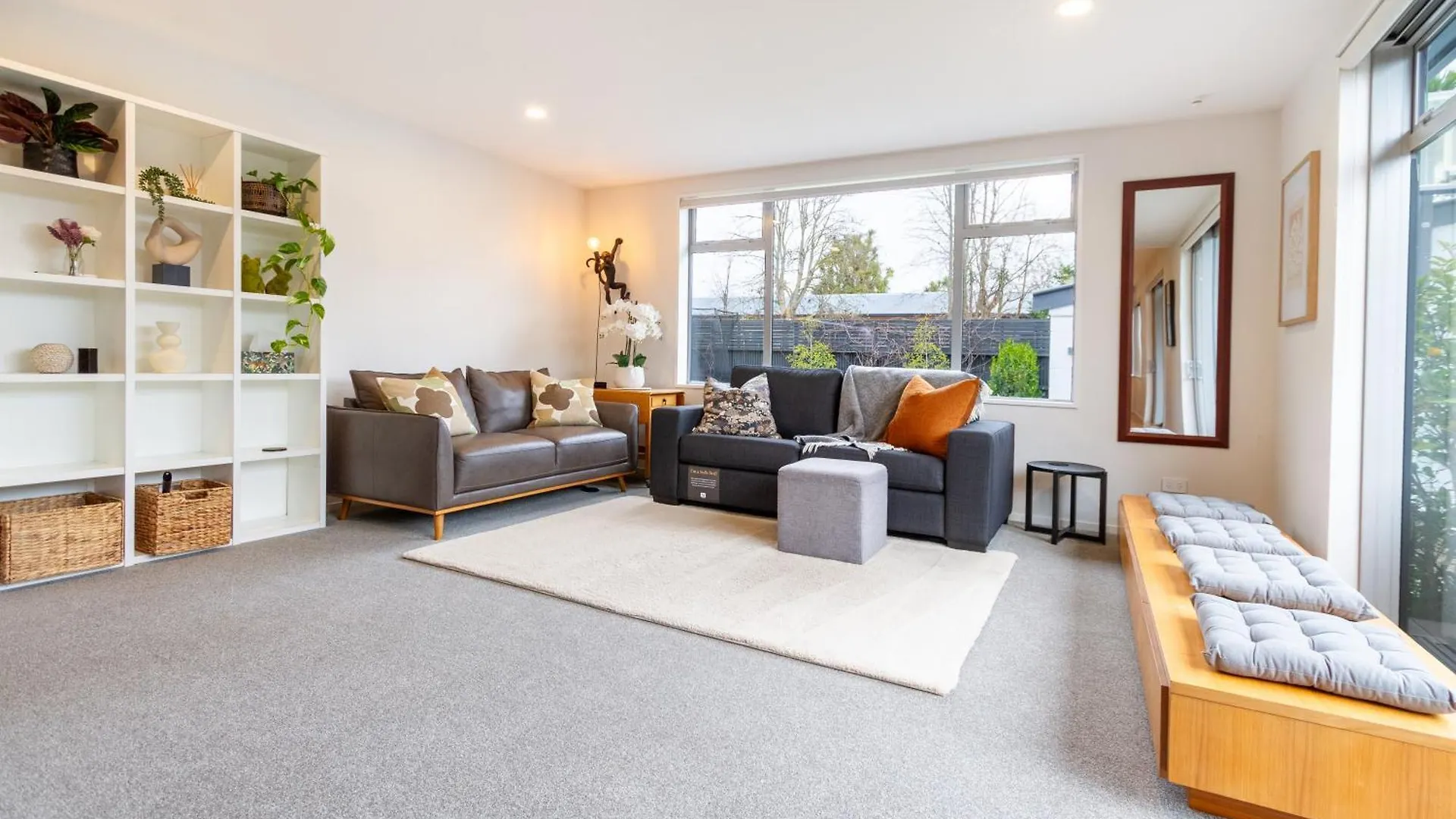 Private Family City Retreat, Sleeps 8 Christchurch Apartment